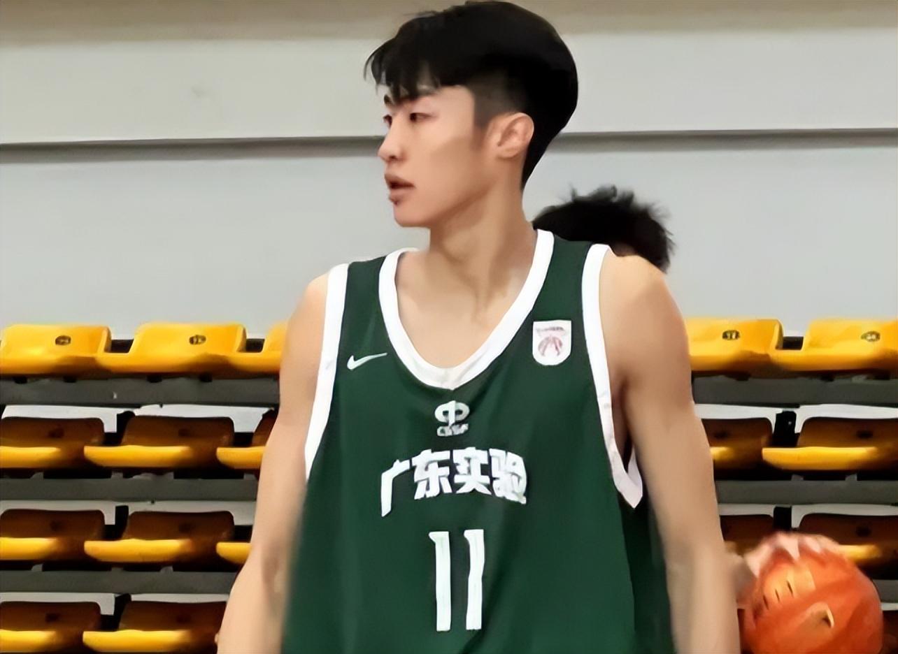尼克斯卫冕隐患！唐斯续约谈判陷入停滞：最多可签4年2.73亿美元